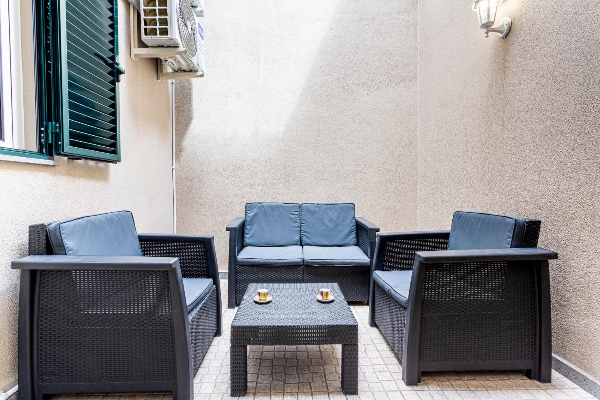 Holiday Home Funchal Center ภายนอก รูปภาพ