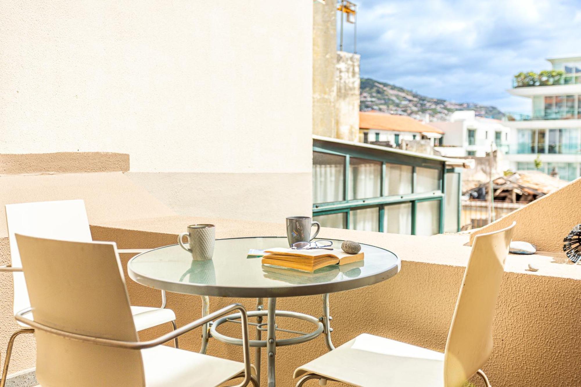 Holiday Home Funchal Center ภายนอก รูปภาพ